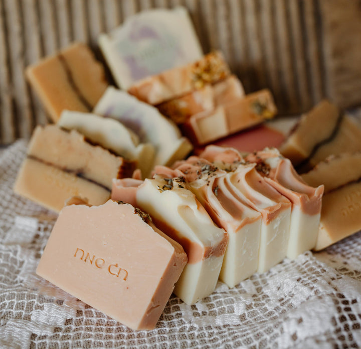 סבון מוצק טבעי לחג פסח - חג שמח | עברנו את פרעה