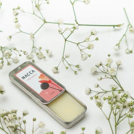 שפתון נגד יובש