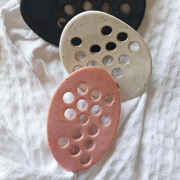 סבוניות קרמיקה בעבודת יד